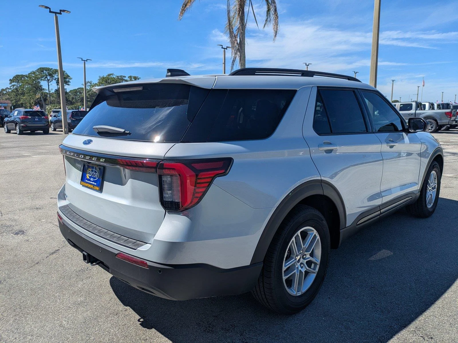 New 2026 Space White Metallic Ford Active image 6
