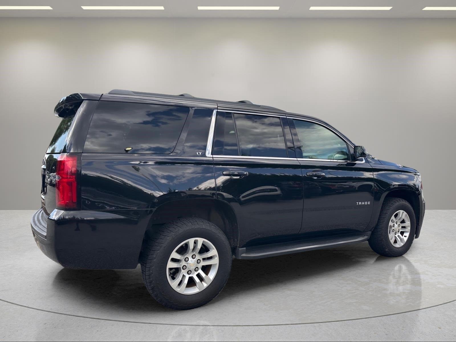 Used 2019  CHEVROLET LT image 13