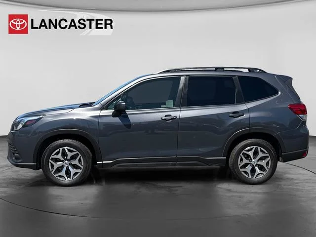 Used 2022 Magnetite Gray Metallic Subaru Premium image 4