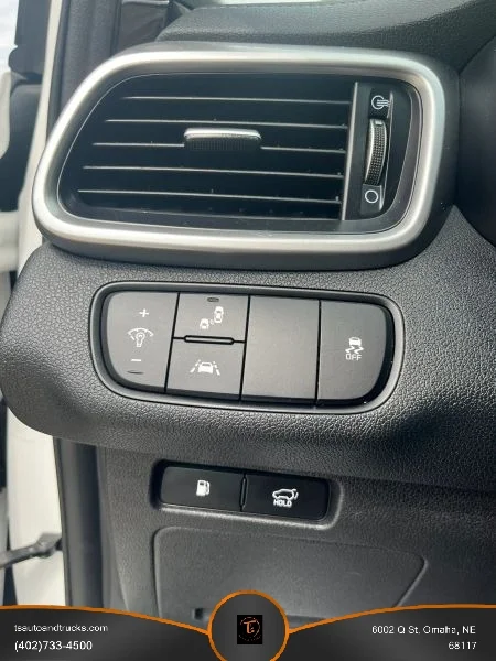 Used 2020 Silver Kia SX Sport Utility 4D image 24