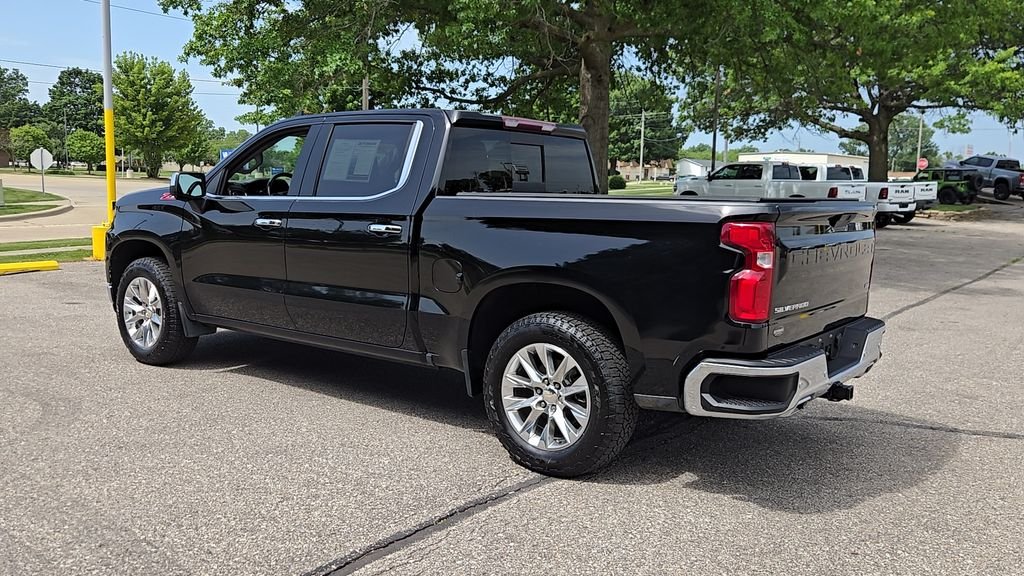 Used 2020 Black Chevrolet LTZ image 33