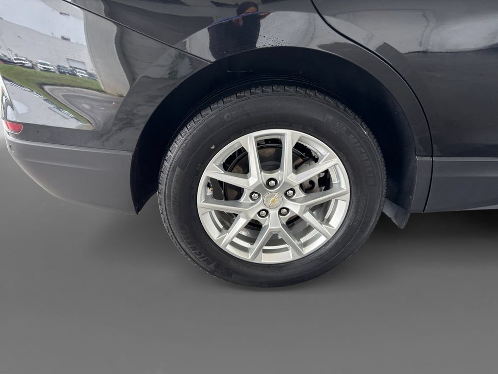 Used 2022 Mosaic Black Metallic Chevrolet LT image 10