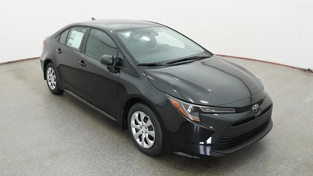 New 2026 Midnight Black Metallic Toyota LE image 10