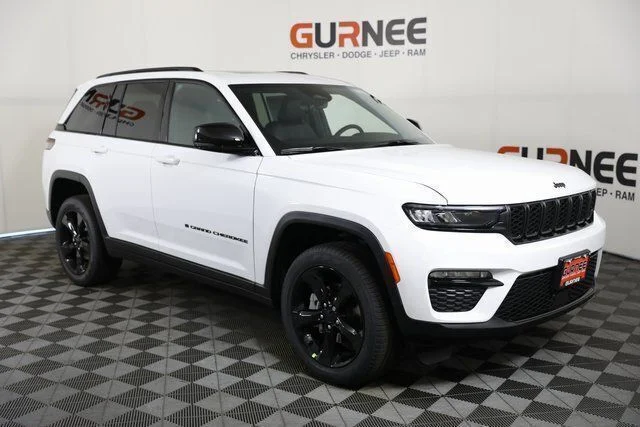 New 2025 Bright White Clear-Coat Exterior Paint Jeep Limited image 2
