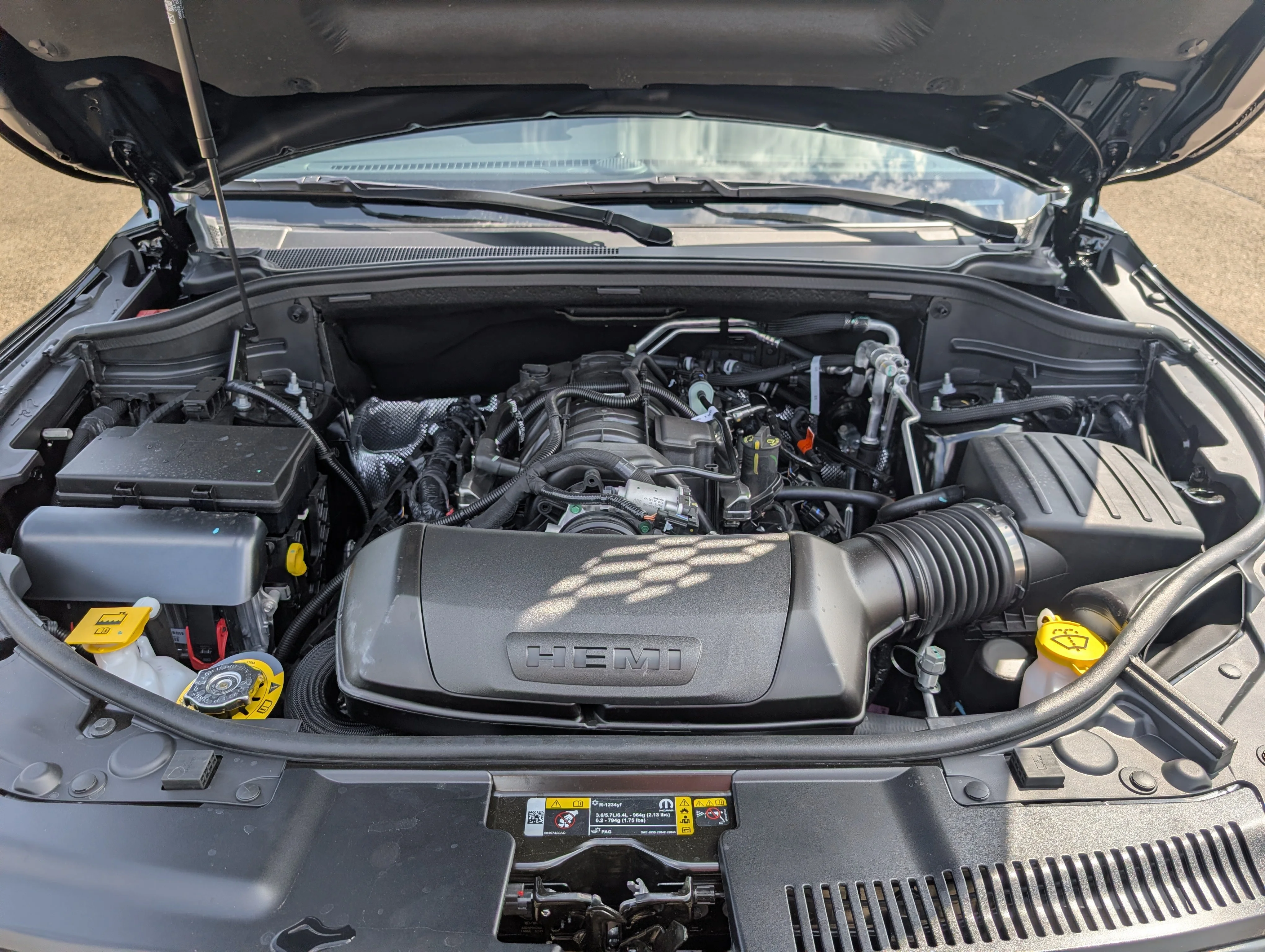 New 2026 DB Black Dodge GT HEMI V8 Plus image 40