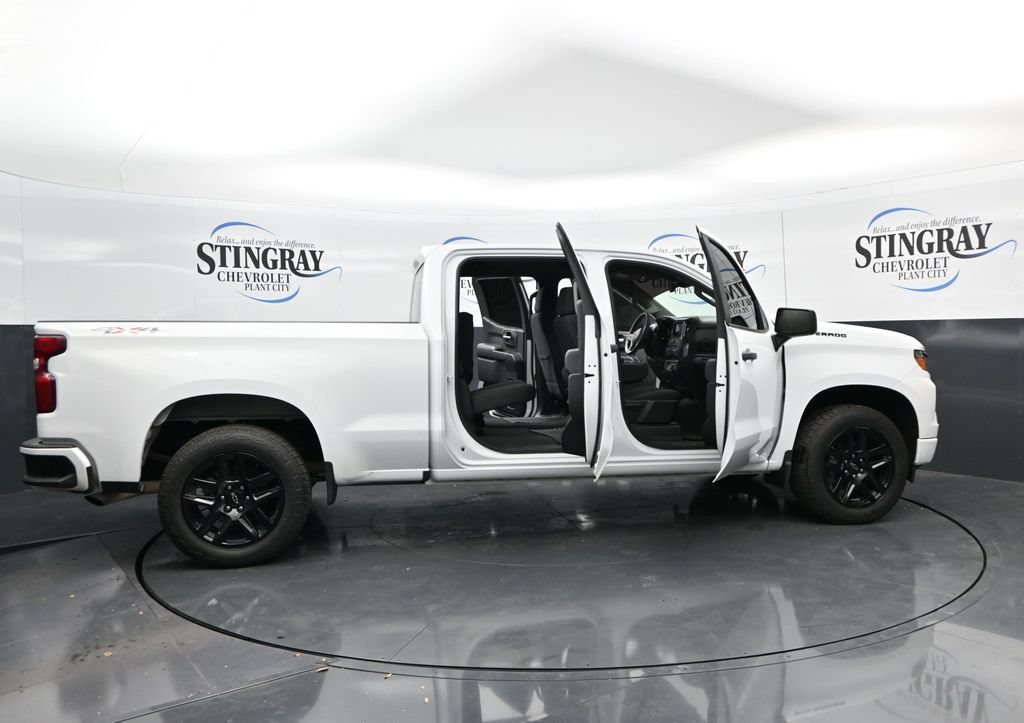 Used 2022 Summit White Chevrolet Custom image 36