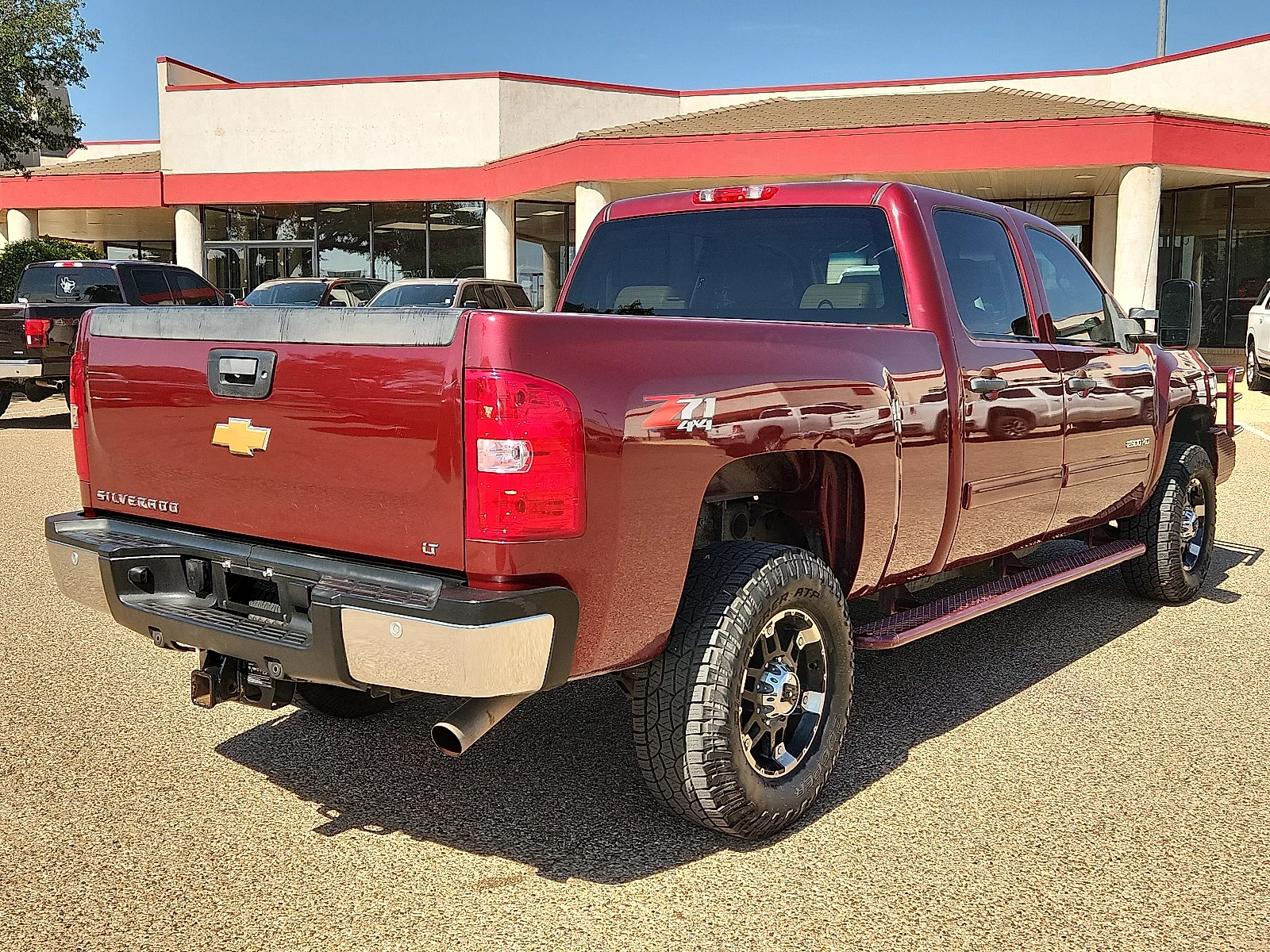Used 2013 Red Chevrolet LT image 4