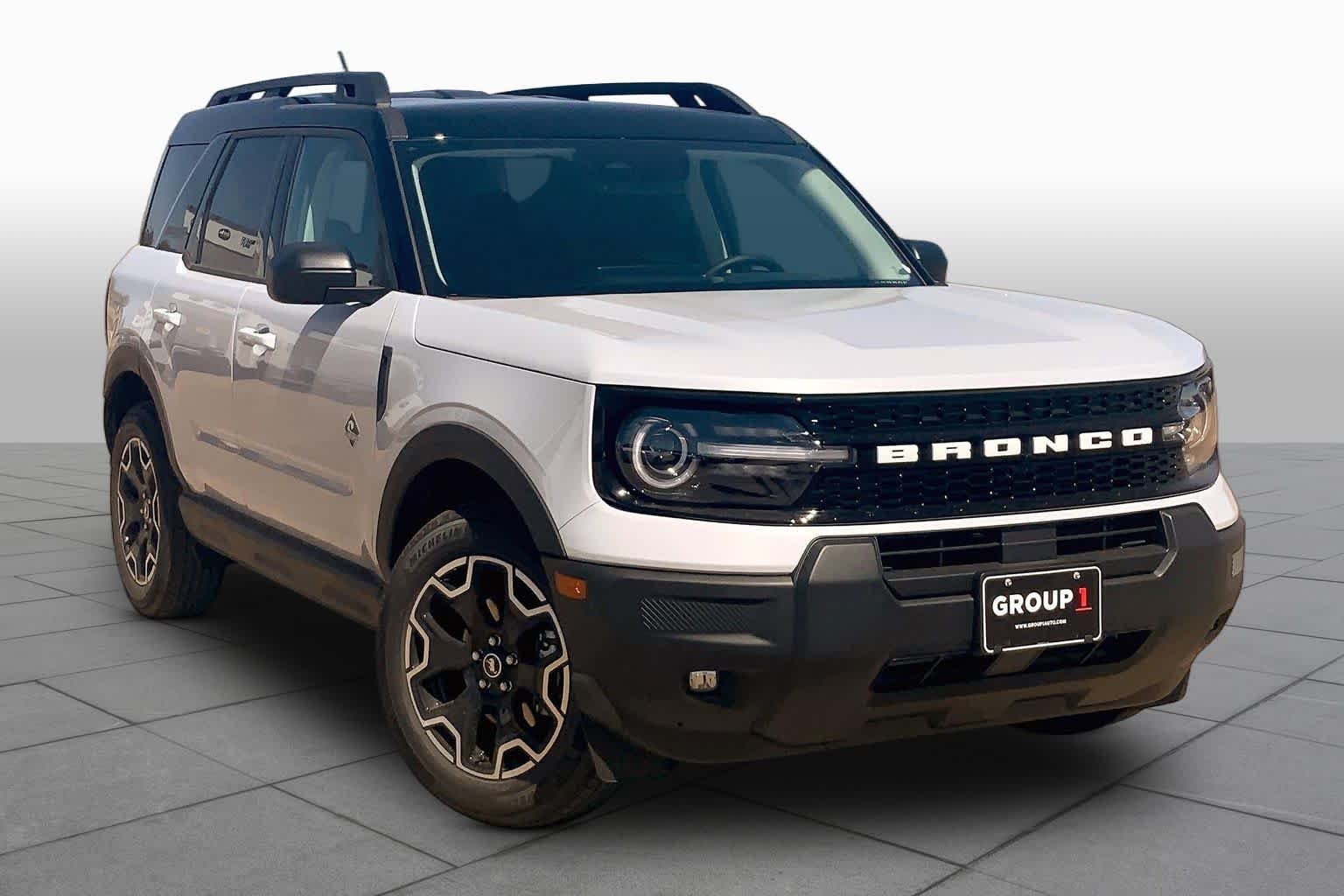 New 2026 Space White Metallic Ford Outer Banks® image 2