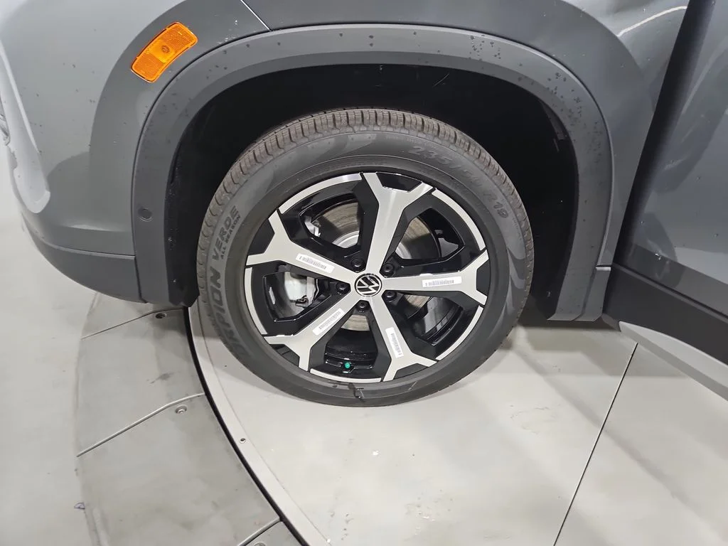 2026 Volkswagen Tiguan SE - Photo 25