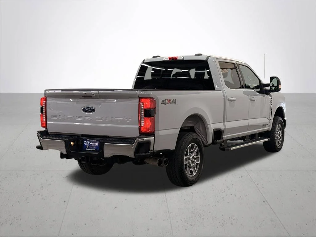 Used 2025 White Ford Lariat image 10