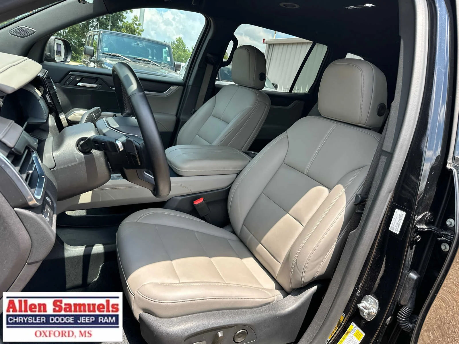 Used 2026 Ebony Twilight Metallic GMC FWD Elevation image 12