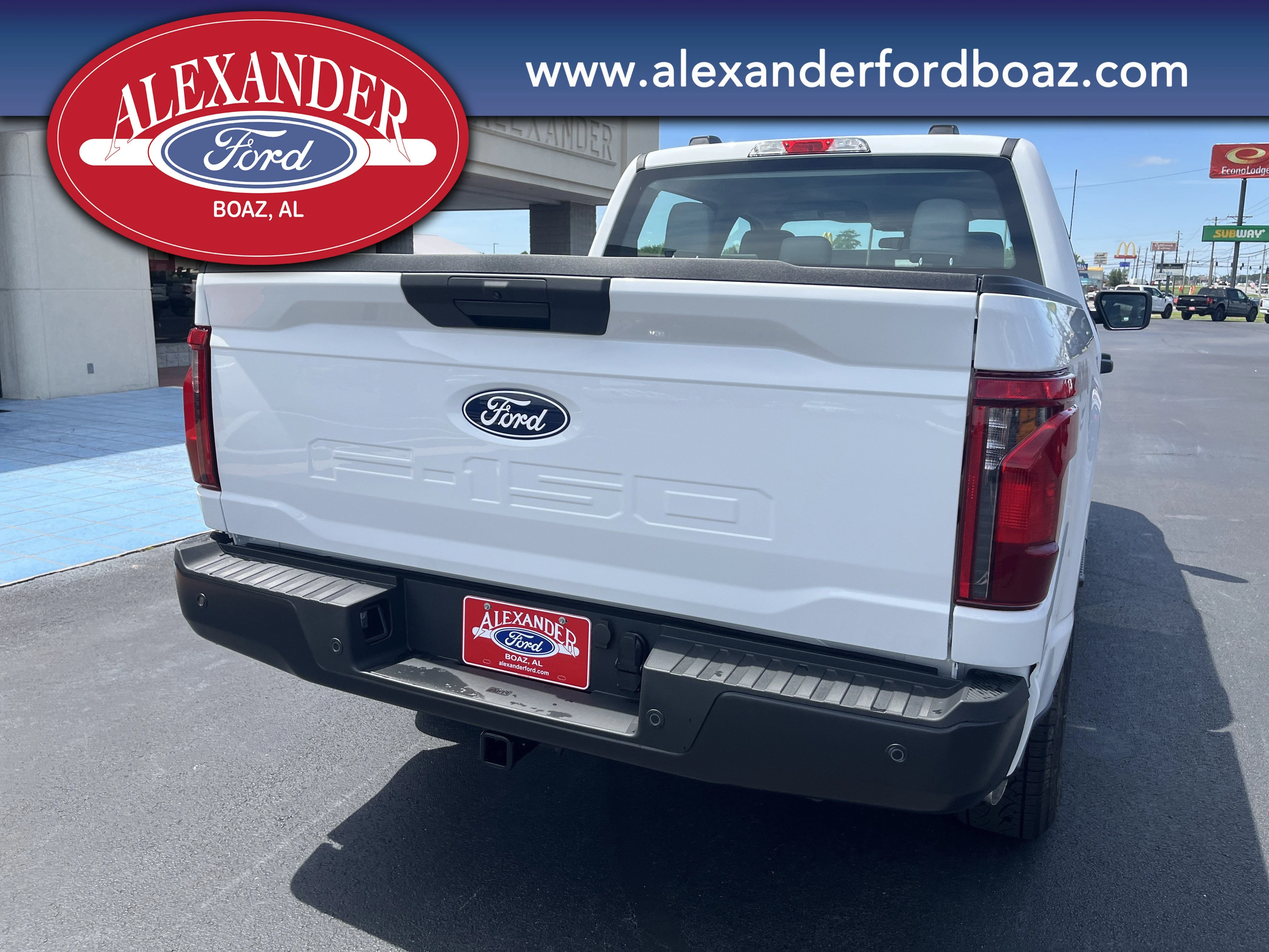New 2026 Oxford White Ford XL image 5
