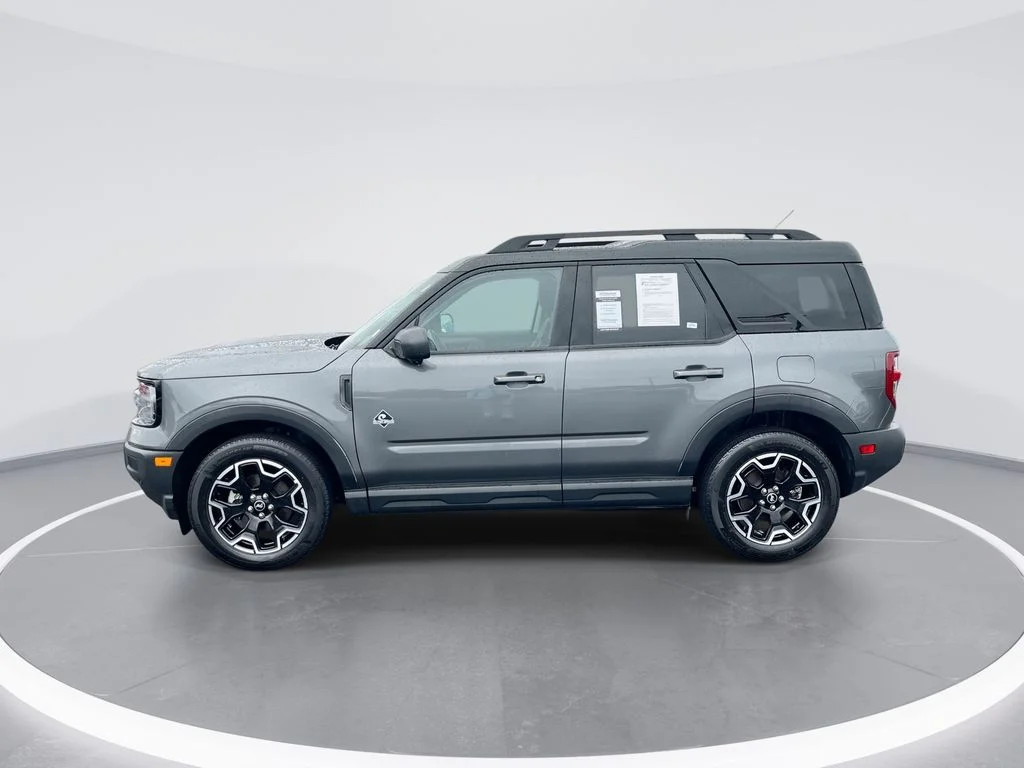 Used 2025 Gray Ford Outer Banks image 5