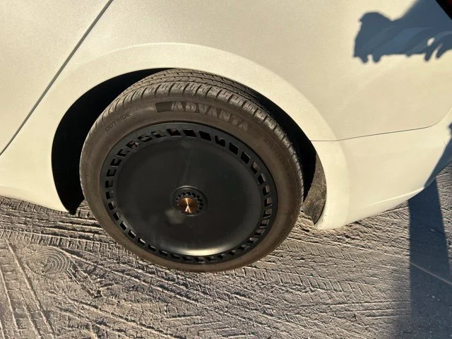 Used 2023 Pearl White Multi-Coat Tesla Base image 19