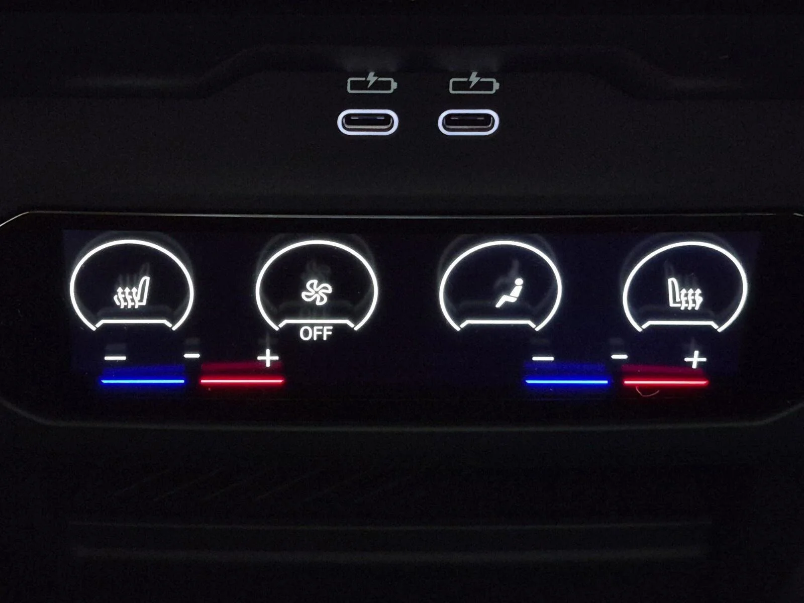 New 2027 Black Sapphire Metallic BMW 550e xDrive image 21