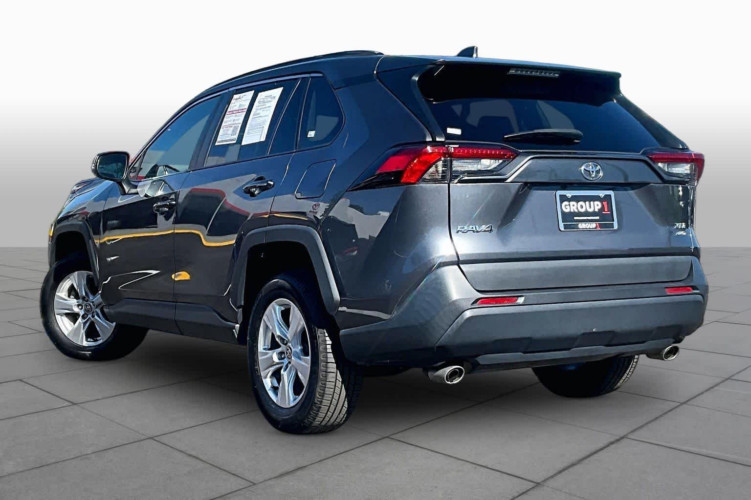 Used 2021 Magnetic Gray Metallic Toyota XLE image 12