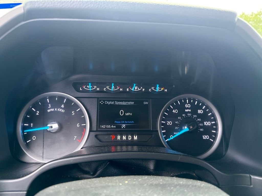 Used 2019 Gray Ford XLT image 28