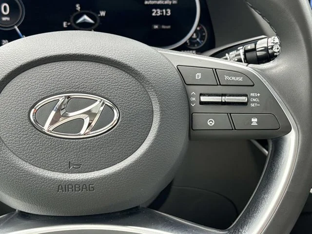 Used 2023 Gray Hyundai SEL image 23