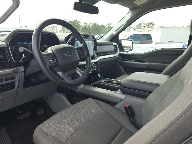 Used 2022 White Ford XLT image 23