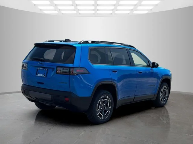 New 2026 Hydro Blue Pearl-Coat Exterior Paint Jeep Limited image 7