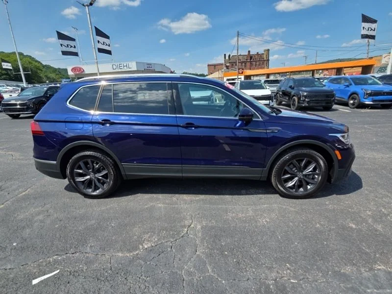 Used 2022 Blue Volkswagen 2.0T SE image 8