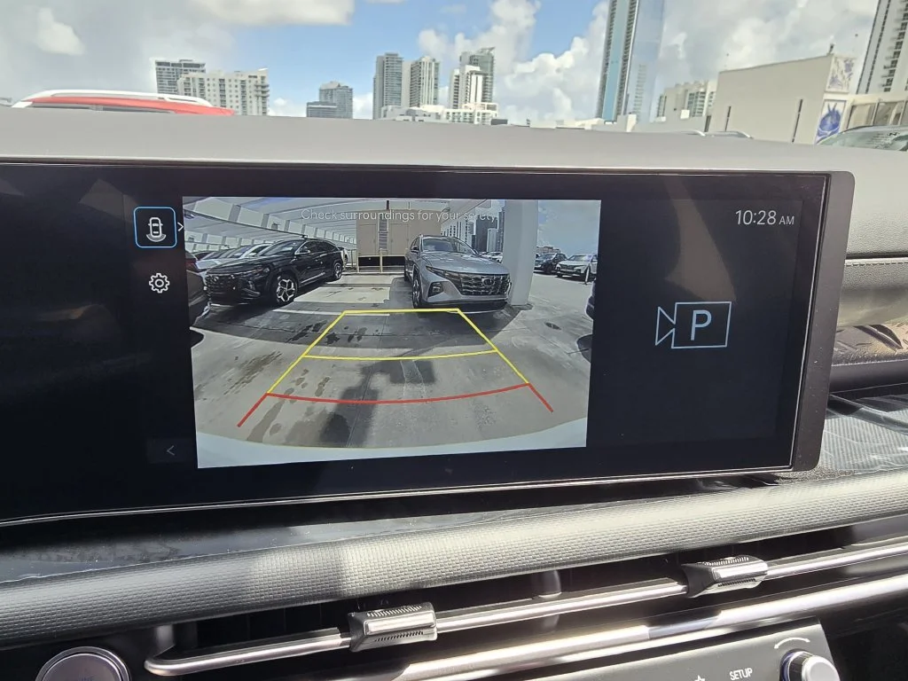 New 2026 White Hyundai SE image 19