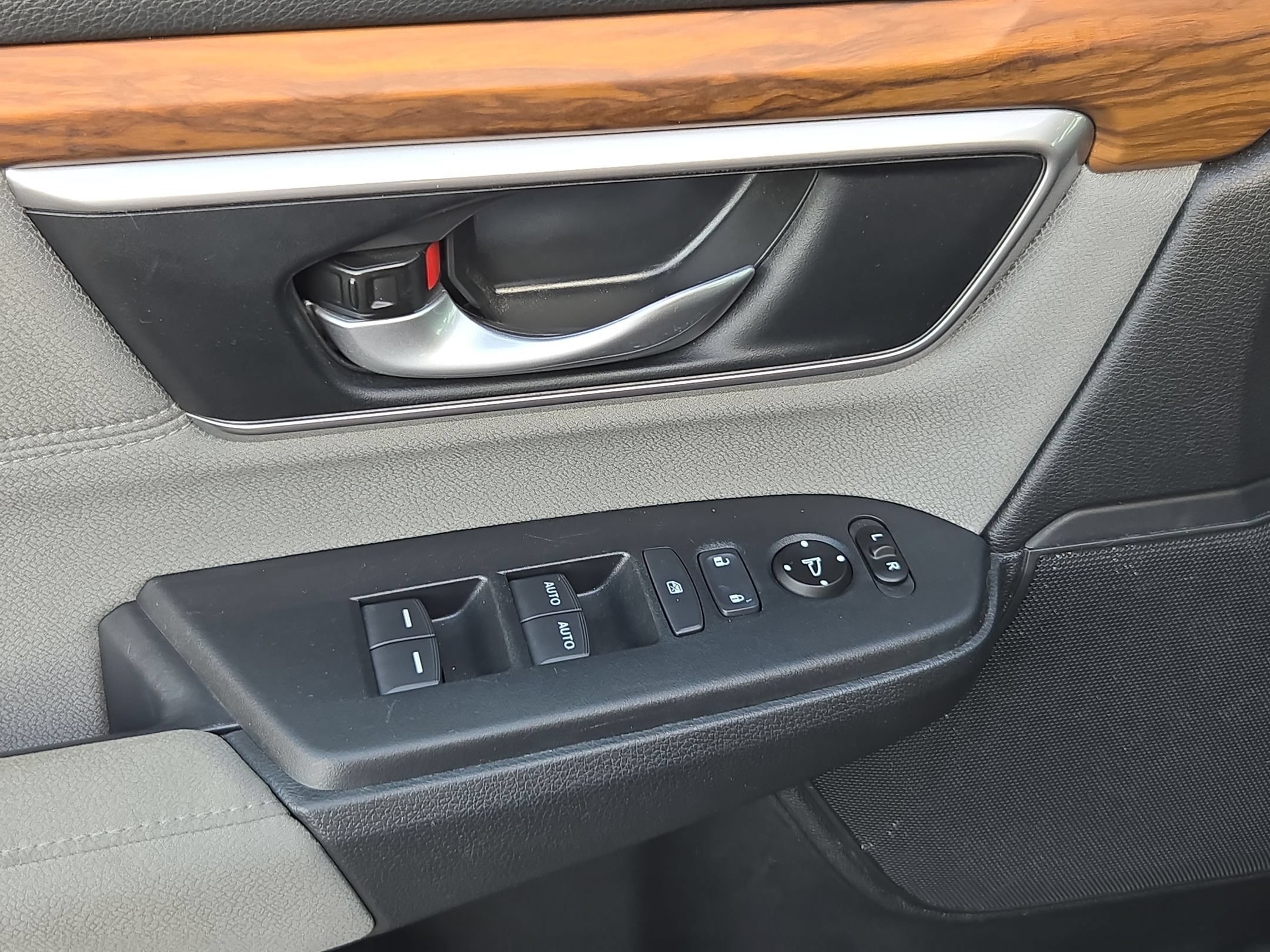 Used 2019 Molten Lava Pearl Honda EX image 12