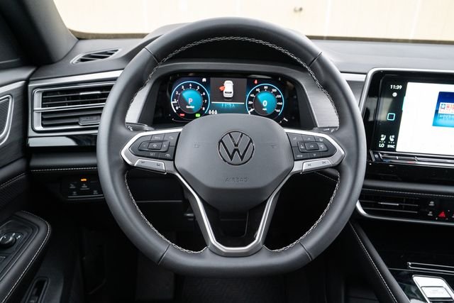 2026 Volkswagen Atlas Cross Sport SE w/Tech - Photo 17
