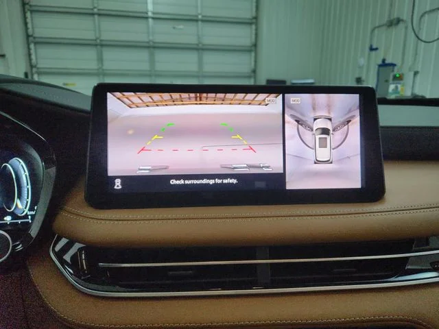 Used 2025 Blue INFINITI Sensory image 29