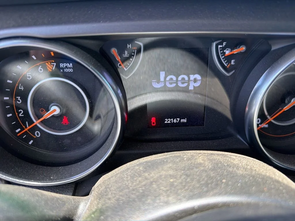 Used 2023 Sting-gray Clearcoat Jeep Sport image 9