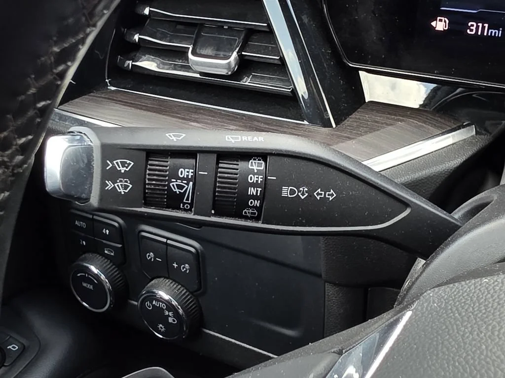Used 2025 Black Chevrolet LT image 31