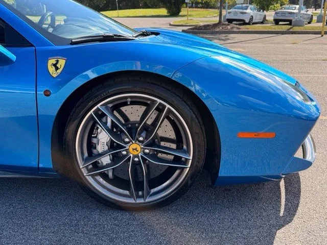 Certified Used 2017 Blu Corsa Ferrari Base image 17