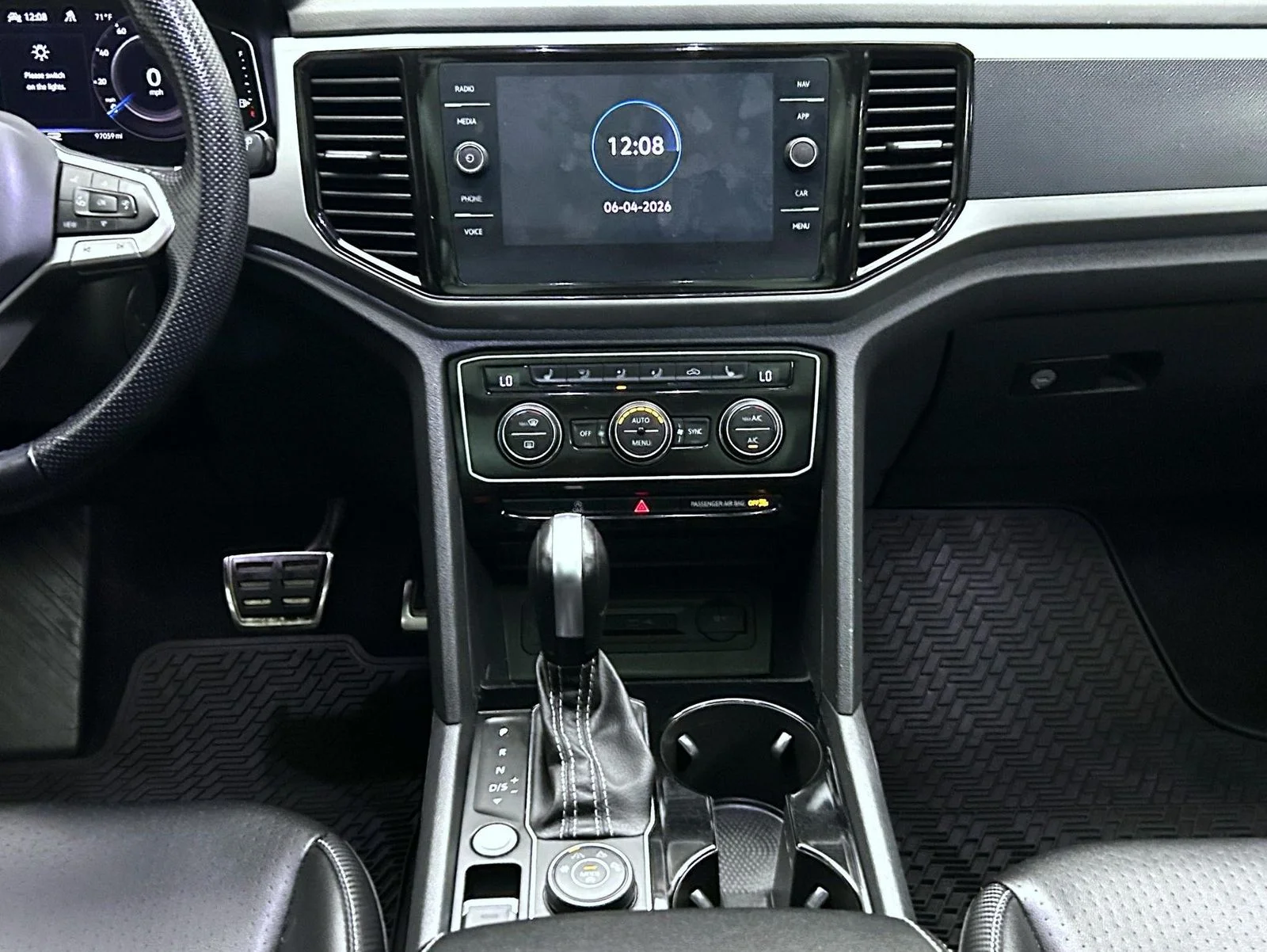 Used 2022 Gray Volkswagen 3.6L V6 SEL R-Line image 13