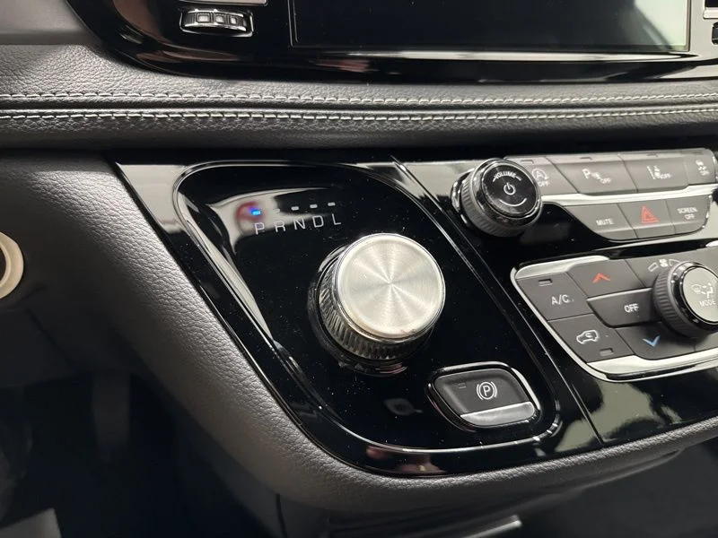 2026 Chrysler Pacifica Select - Photo 35