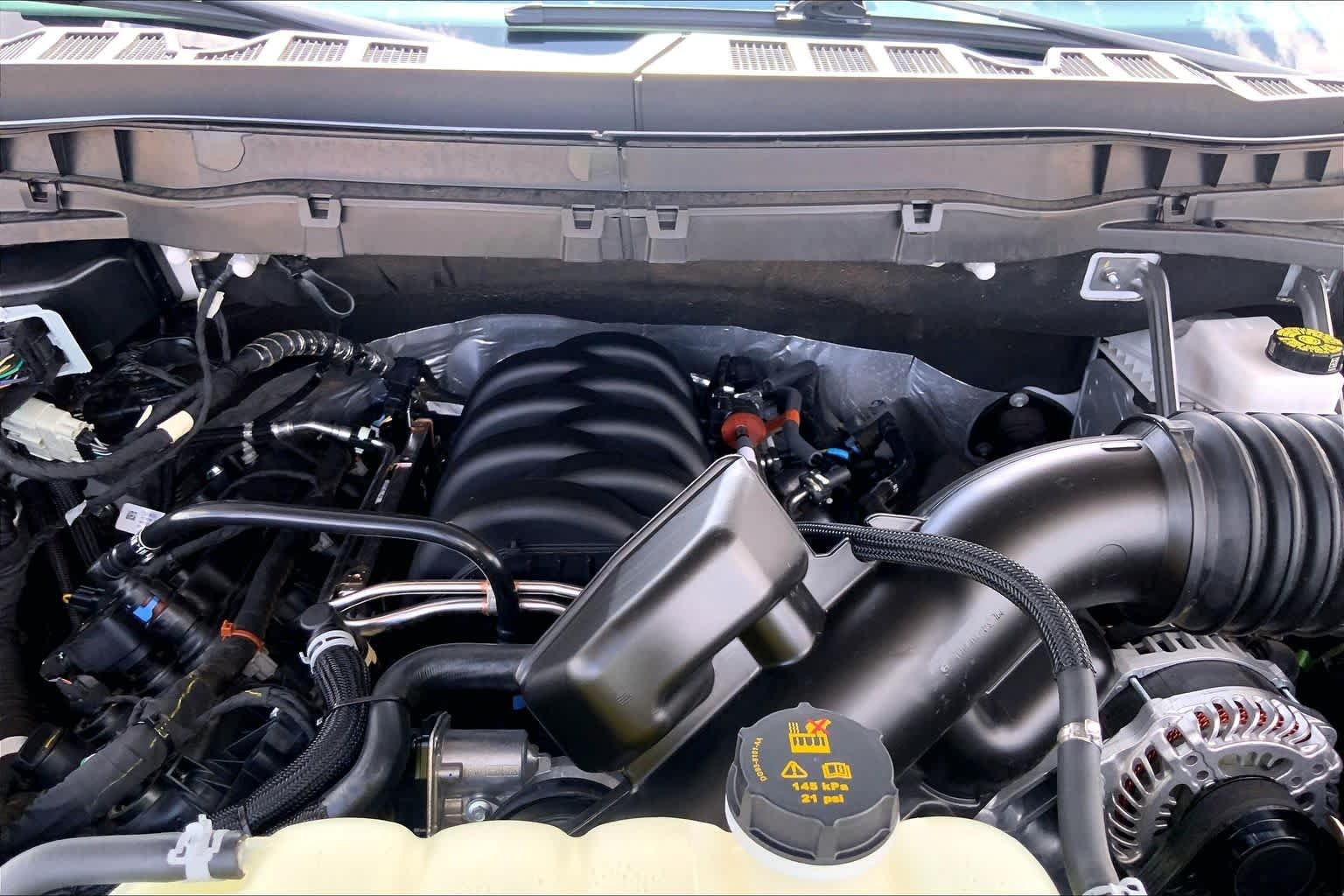 Used 2025 Oxford White Ford Tremor image 32