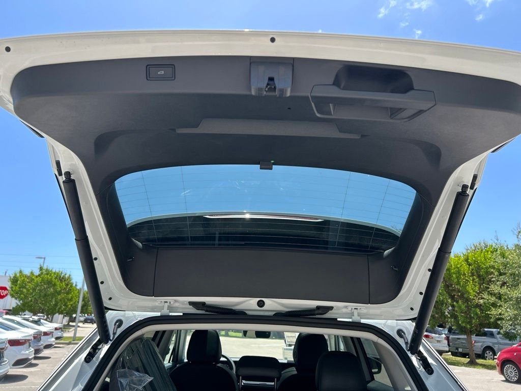 New 2026 White Volkswagen 2.0T SE image 50