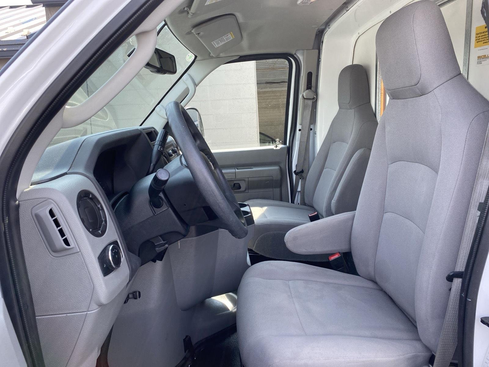Used 2025 Wh Ford  image 10