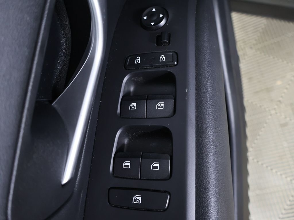 Used 2024 Gray Hyundai SEL image 35