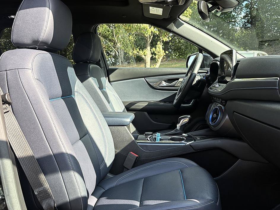 Used 2023 Black Chevrolet RS image 12