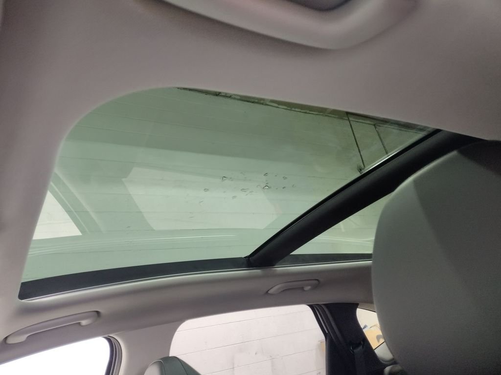 Used 2026 White Hyundai Limited image 25