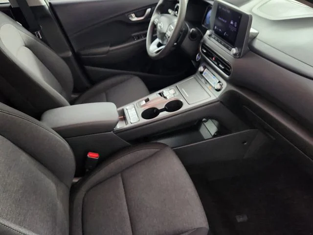 Used 2023 Silver Hyundai SEL image 16