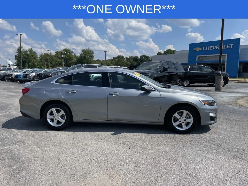 Used 2024 Sterling Gray Metallic Chevrolet 1LT image 2
