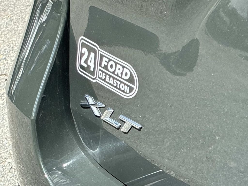 Used 2023 Green Ford XLT image 12