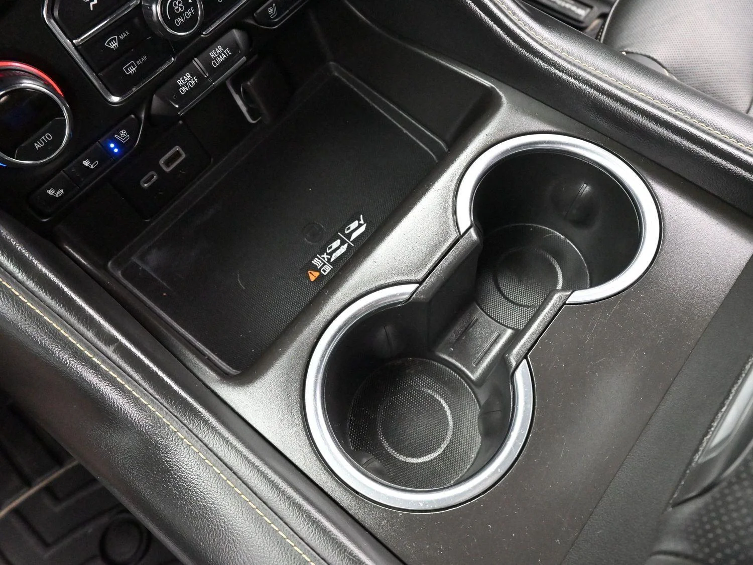 Used 2021 Black Chevrolet Premier image 29