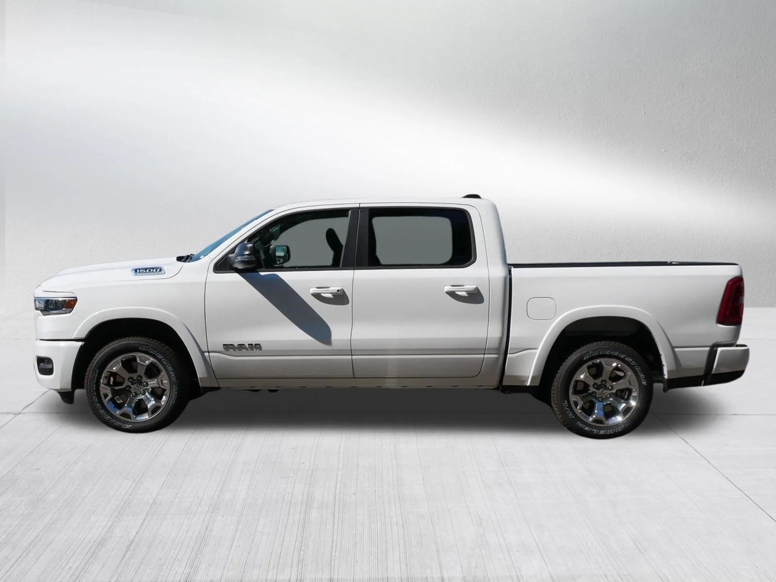 New 2026 Bright White Clear-Coat Exterior Paint RAM Big Horn image 4