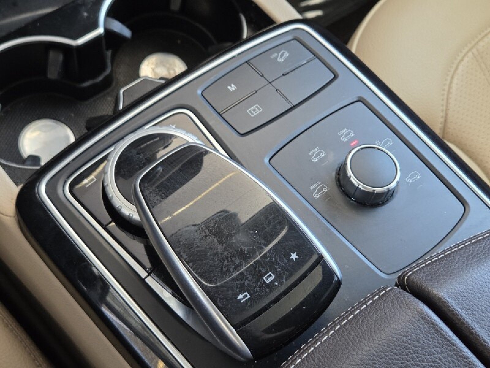 Used 2016 Polar White Mercedes-Benz GLE 350 image 32