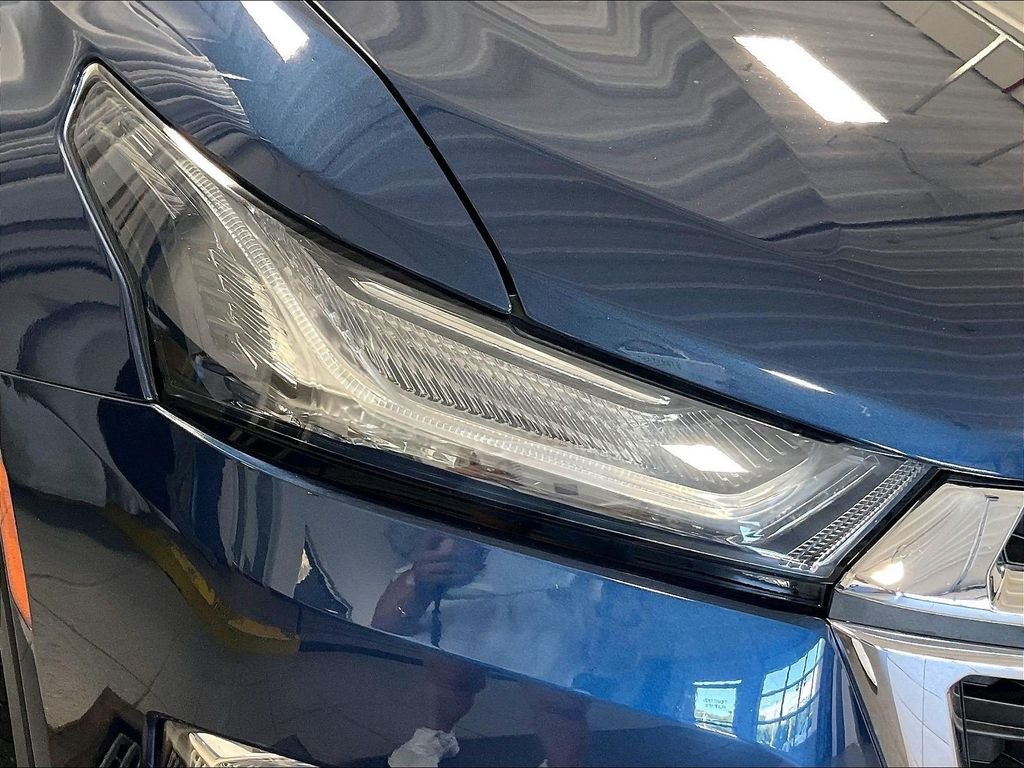 Used 2023 Blue Chevrolet LT image 33