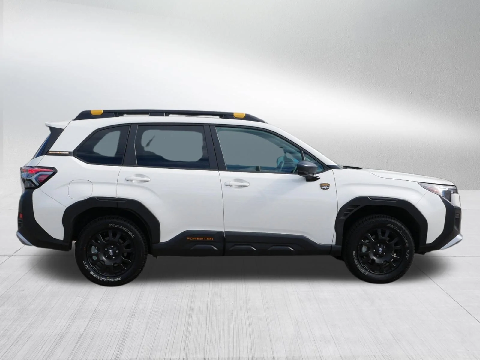 Used 2026 Crystal White Pearl Subaru Wilderness image 8