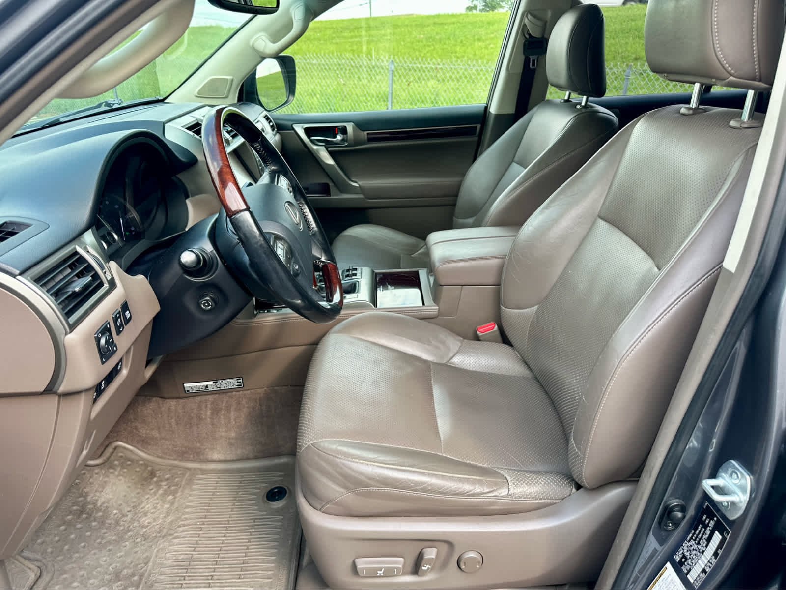 Used 2017 Nebula Gray Pearl Lexus Luxury image 12