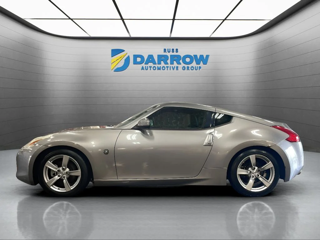 Used 2009 Nissan 370Z Touring with VIN JN1AZ44E99M402180 for sale in Wauwatosa, WI